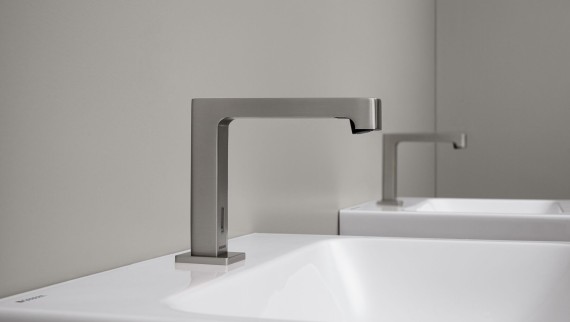 Touchless washbasin tap: Geberit Brenta deck-mounted tap in a square design in brushed stainless steel