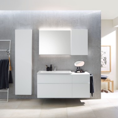 Geberit iCon washbasin combination with white furniture
