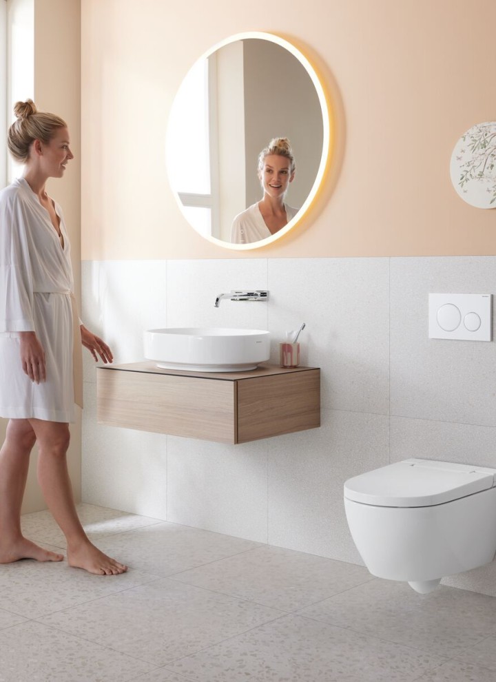 AquaClean Alba Urban shower toilet