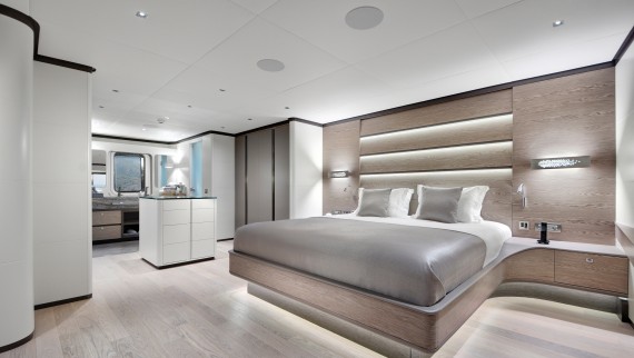Room of the yacht (© ADA Yachting)