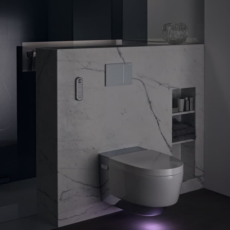 Geberit AquaCLean Mera Comfort chrome with orientation light Geberit AquaCLean Mera Comfort chrome with orientation light